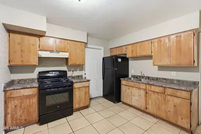 6211 S 21st Street, Phoenix, AZ 85042 - Photo 6