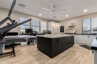 7596 N 87th Drive, Glendale, AZ 85305 - Photo 32