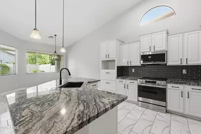 8804 W Glenn Drive, Glendale, AZ 85305 - Photo 2