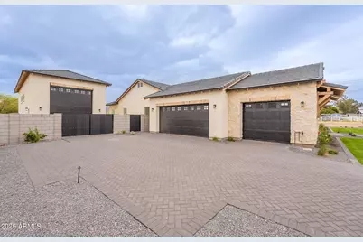 6930 N 178th Lane, Waddell, AZ 85355 - Photo 6