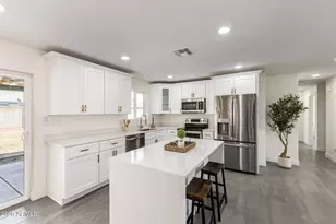 2122 W Dahlia Dr, Phoenix, AZ 85029 - Photo 1