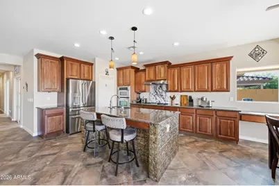 2310 W Kachina Trail, Phoenix, AZ 85041 - Photo 18