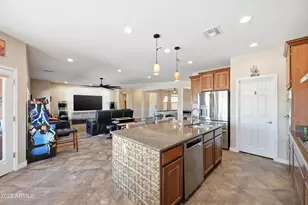 2310 W Kachina Trail, Phoenix, AZ 85041 - Photo 20