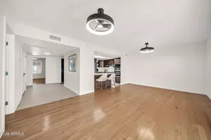 7817 E Sage Dr, Scottsdale, AZ 85250 - Photo 8