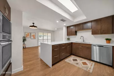 7817 E Sage Drive, Scottsdale, AZ 85250 - Photo 10