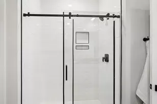 3411 N Val Vista Dr, Mesa, AZ 85213 - Photo 8