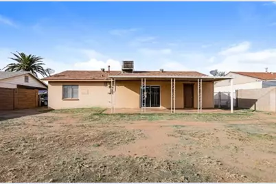 8233 W Indianola Avenue, Phoenix, AZ 85033 - Photo 6