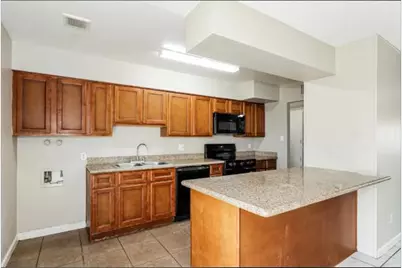 8233 W Indianola Avenue, Phoenix, AZ 85033 - Photo 2