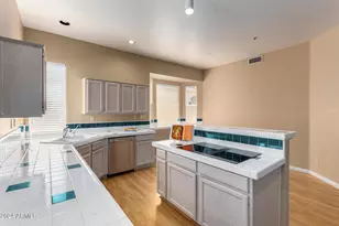 8924 E Captain Dreyfus Ave, Scottsdale, AZ 85260 - Photo 12