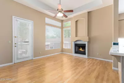 8924 E Captain Dreyfus Avenue, Scottsdale, AZ 85260 - Photo 6