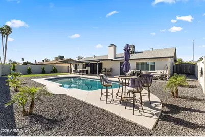 5129 W Echo Lane, Glendale, AZ 85302 - Photo 2