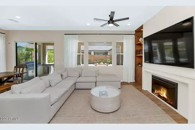 22107 N 59th Place, Phoenix, AZ 85054 - Photo 8