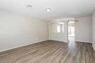 250 S Dakota St, Chandler, AZ 85225 - Photo 2