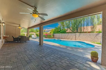 11401 N 45th Place, Phoenix, AZ 85028 - Photo 32