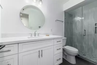 11401 N 45th Place, Phoenix, AZ 85028 - Photo 26