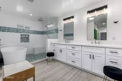 11401 N 45th Place, Phoenix, AZ 85028 - Photo 22