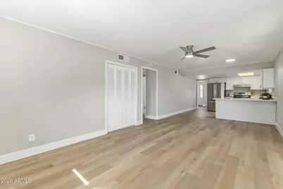 11804 N 37th Way, Phoenix, AZ 85028 - Photo 8