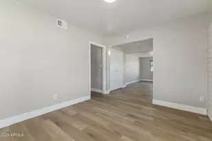 11804 N 37th Way, Phoenix, AZ 85028 - Photo 6