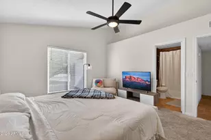 814 E Manor Dr, Chandler, AZ 85225 - Photo 16