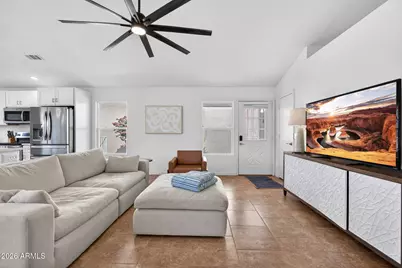 814 E Manor Drive, Chandler, AZ 85225 - Photo 10