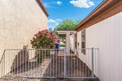 814 E Manor Drive, Chandler, AZ 85225 - Photo 18