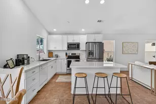 814 E Manor Dr, Chandler, AZ 85225 - Photo 2