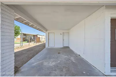 211 W Maricopa Road, Buckeye, AZ 85326 - Photo 4