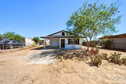 211 W Maricopa Road, Buckeye, AZ 85326 - Photo 1