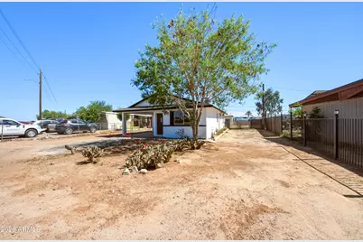 211 W Maricopa Road, Buckeye, AZ 85326 - Photo 2