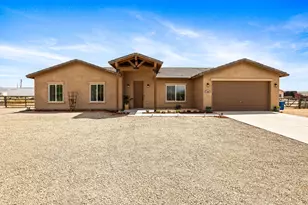 909 N 297th Dr, Buckeye, AZ 85396 - Photo 1