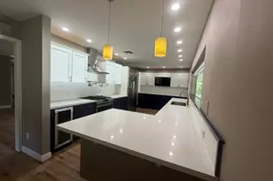 9225 N Arroya Vista Dr W, Phoenix, AZ 85028 - Photo 8