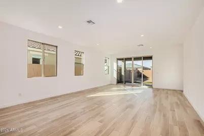 5434 W Loma Lane, Glendale, AZ 85302 - Photo 8