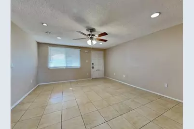 4359 N 71st Drive, Phoenix, AZ 85033 - Photo 2