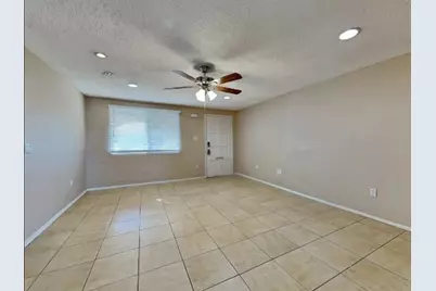 4359 N 71st Drive, Phoenix, AZ 85033 - Photo 10