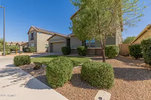 1087 E Knightsbridge Way, Gilbert, AZ 85297 - Photo 2