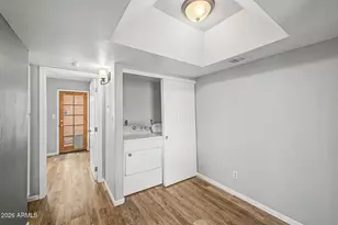 1025 E Highland Ave, Phoenix, AZ 85014 - Photo 12