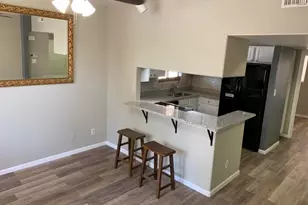 1025 E Highland Ave, Phoenix, AZ 85014 - Photo 10