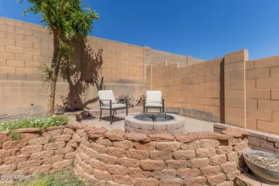 15794 W Jenan Drive, Surprise, AZ 85379 - Photo 38