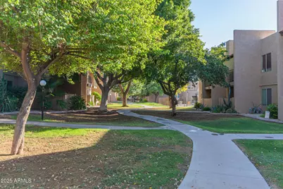 5525 E Thomas Road #Unit E3, Phoenix, AZ 85018 - Photo 28