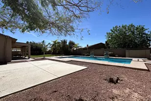 26041 N Fernbush, Phoenix, AZ 85083 - Photo 20