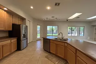 26041 N Fernbush, Phoenix, AZ 85083 - Photo 8