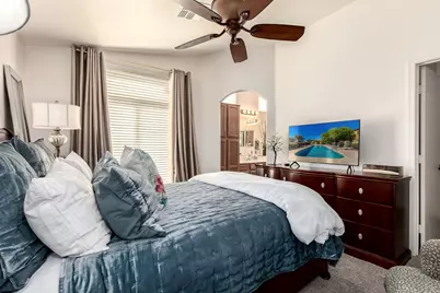 2250 E Deer Valley Road #Unit 15, Phoenix, AZ 85024 - Photo 12