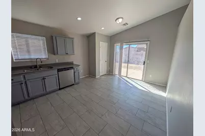 11703 W Madero Drive, Arizona City, AZ 85123 - Photo 6