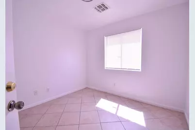 6780 N 74th Drive, Glendale, AZ 85303 - Photo 10