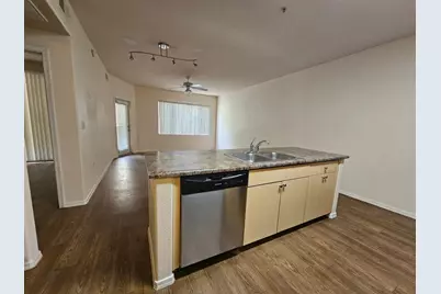 18416 N Cave Creek Road #Apt 1072, Phoenix, AZ 85032 - Photo 4