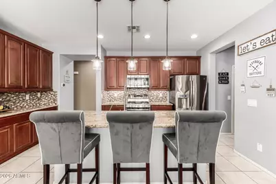 18590 W Lupine Avenue, Goodyear, AZ 85338 - Photo 2