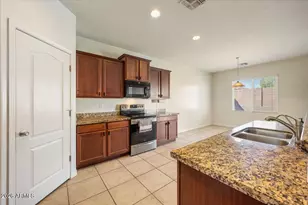 25436 W Maldonado Ct, Buckeye, AZ 85326 - Photo 18