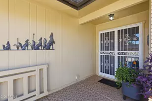 10534 W Desert Forest Cir, Sun City, AZ 85351 - Photo 10