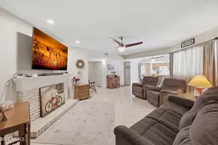 10534 W Desert Forest Cir, Sun City, AZ 85351 - Photo 20