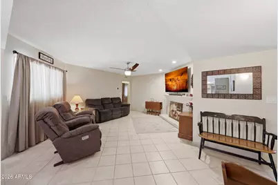 10534 W Desert Forest Circle, Sun City, AZ 85351 - Photo 2